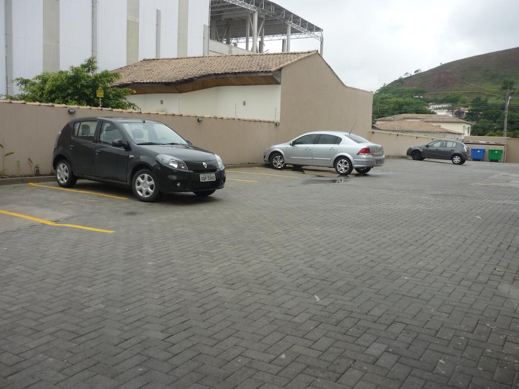 Lotus Hotel - A 6 Km Do Santuario De Aparecida-Sp Guaratinguetá Zewnętrze zdjęcie